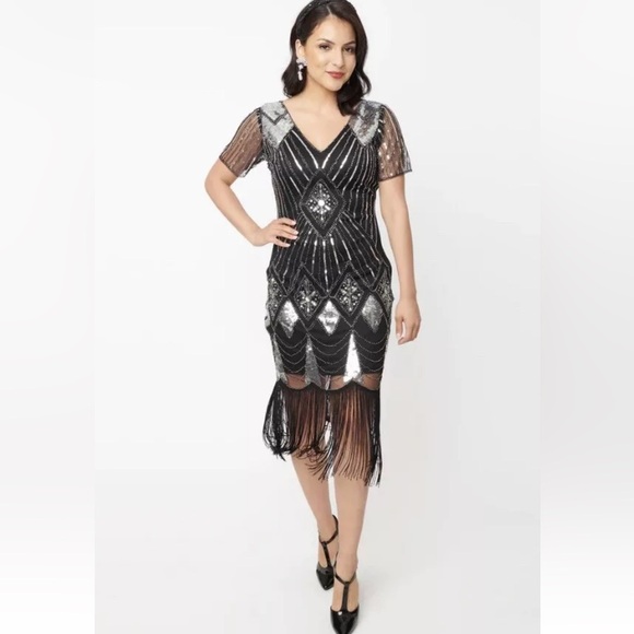 1920s Black and Silver Sequin Flutter Sleeve Flapper Fringe Dress - Size XL - Picture 1 of 11